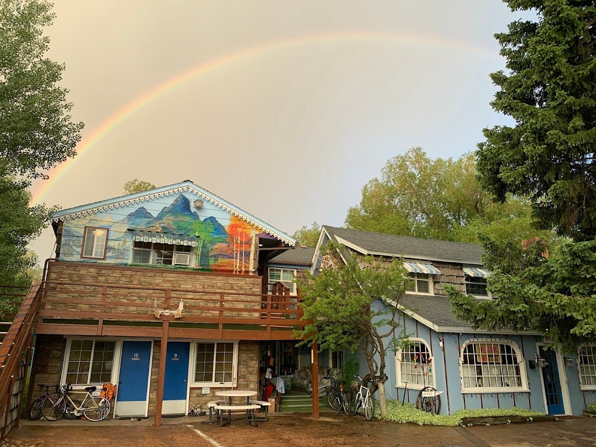 Pines Motel-Guest Haus, Motel in Driggs