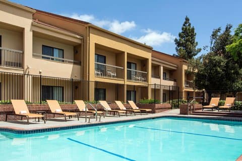 Courtyard by Marriott Pleasanton, Hotel in Dublin