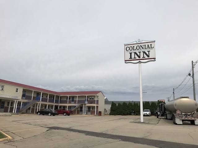Colonial Inn Dyersville, Hotel in Dyersville