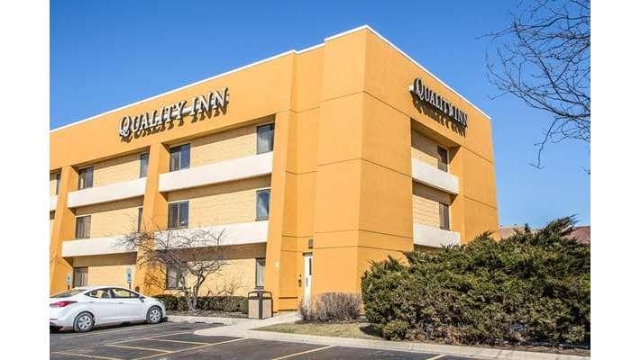 Quality Inn Elgin I-90, Hotel in West Dundee