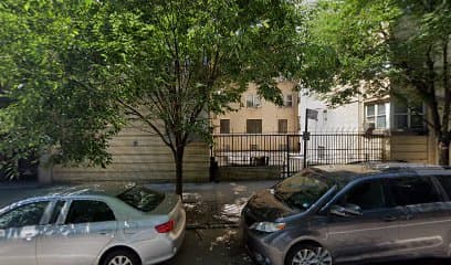 Hotel, Motel in Mott Haven