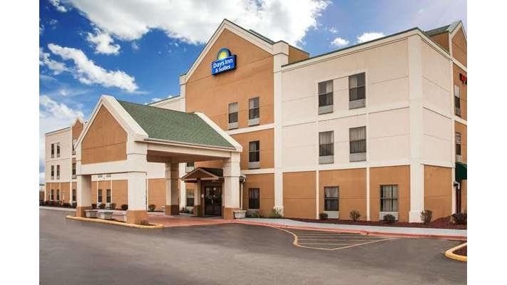 Days Inn & Suites by Wyndham Harvey/Chicago, Hotel in East Hazel Crest