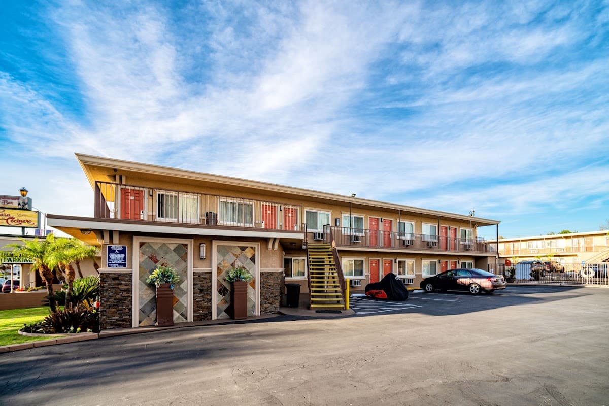 Friendly Hills Inn, Aparthotel in South Whittier