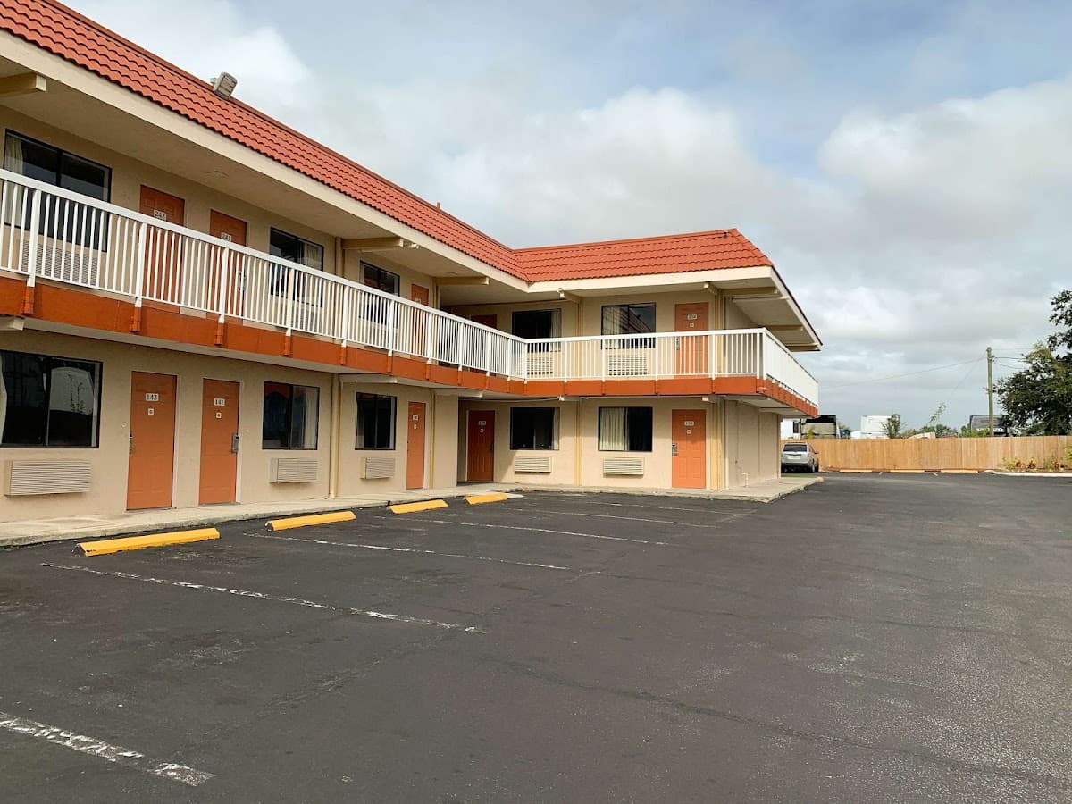 Motel 6 Tampa, FL, Hotel in East Lake-Orient Park