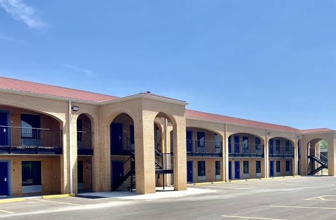 HomeLodge Newnan, Hotel in East Newnan