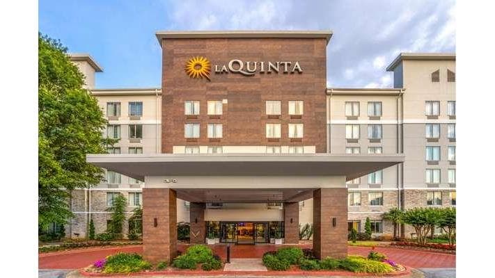 La Quinta Inn & Suites by Wyndham Atlanta Airport North, Hotel in Hapeville