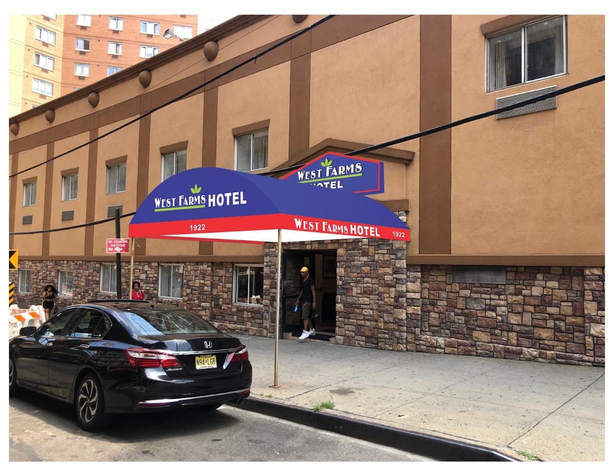 West Farms Hotel, Hotel in East Tremont