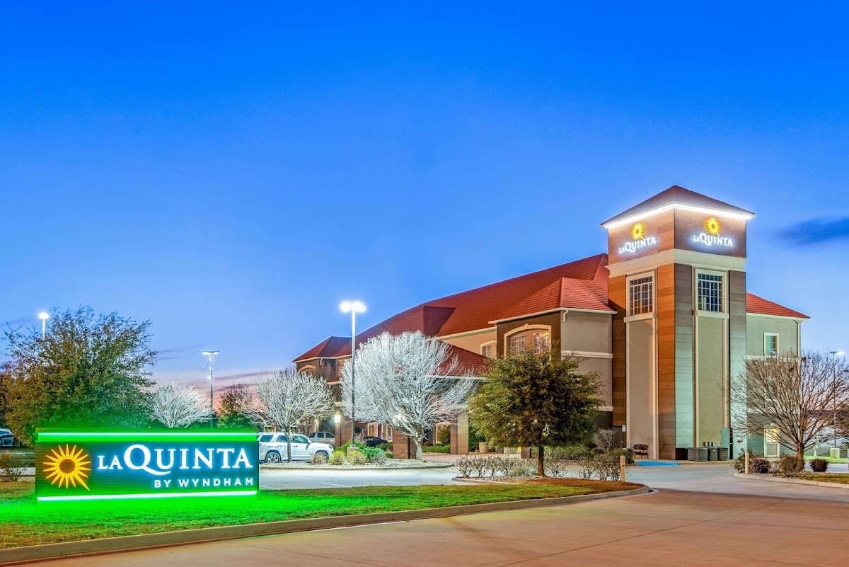 La Quinta Inn & Suites by Wyndham Eastland, Hotel in Eastland