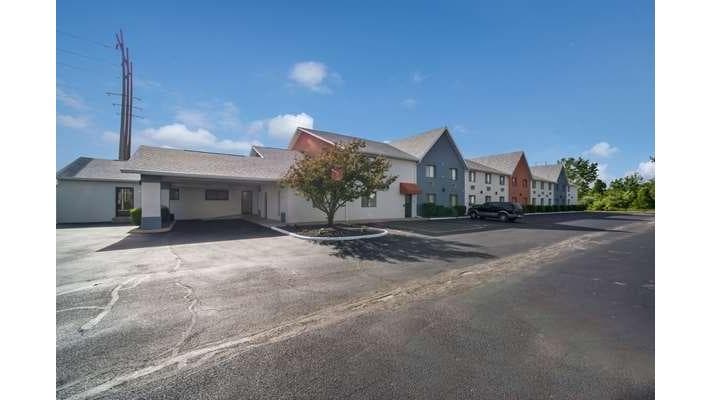 Ramada by Wyndham Effingham, Hotel in Effingham