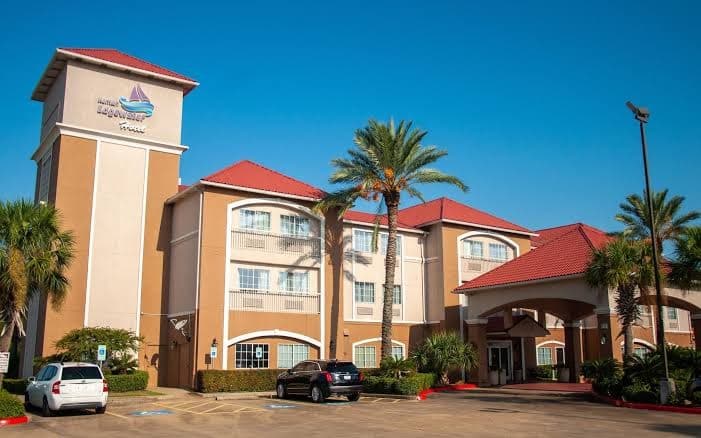 KEMAH EDGEWATER HOTEL SURE STAY COLLECTION BY BESTWESTERN, Hotel in El Lago