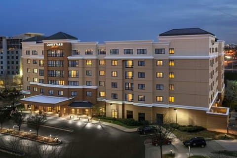 Courtyard by Marriott Newark Elizabeth, Hotel in Elizabeth