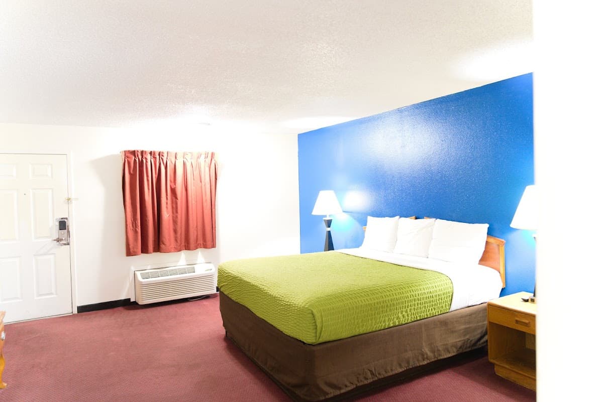 Ambassador Hotel, Motel in Elk City
