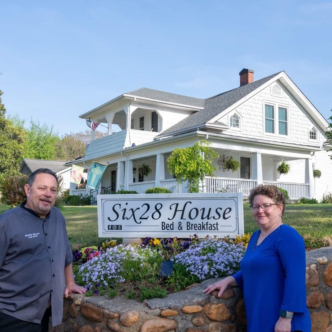 Six28 House, Motel in Elkin