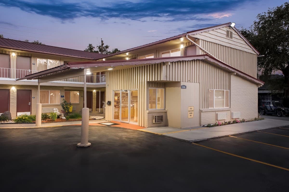 Days Inn by Wyndham Elko, Hotel in Elko