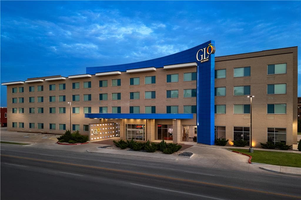 GLō Best Western Enid OK Downtown/Convention Center Hotel, Hotel in Enid