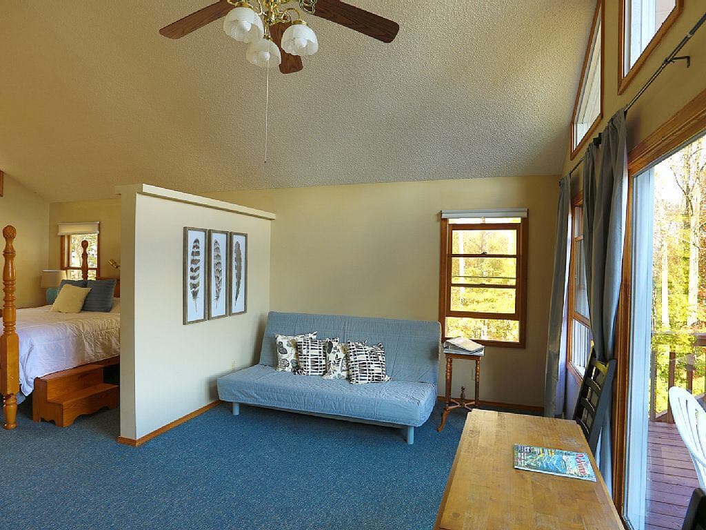 Cantrell Cottage by Indian Cave Villas Vacation Rental, Holiday Home in Laurel Park