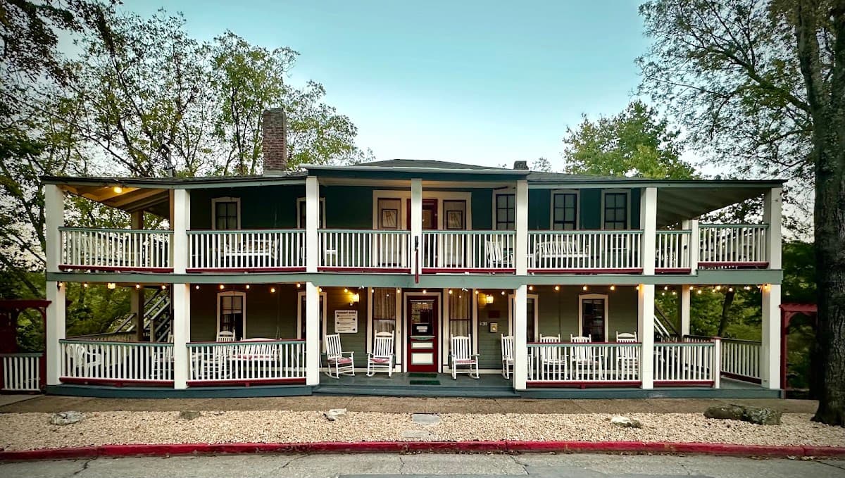The Piedmont on Spring, Hotel in Eureka Springs