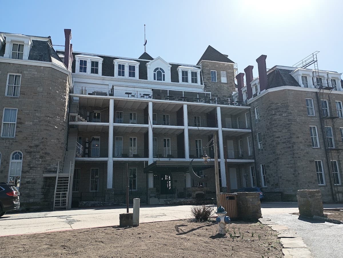 Crescent Hotel Sunday Brunch, Hotel in Eureka Springs
