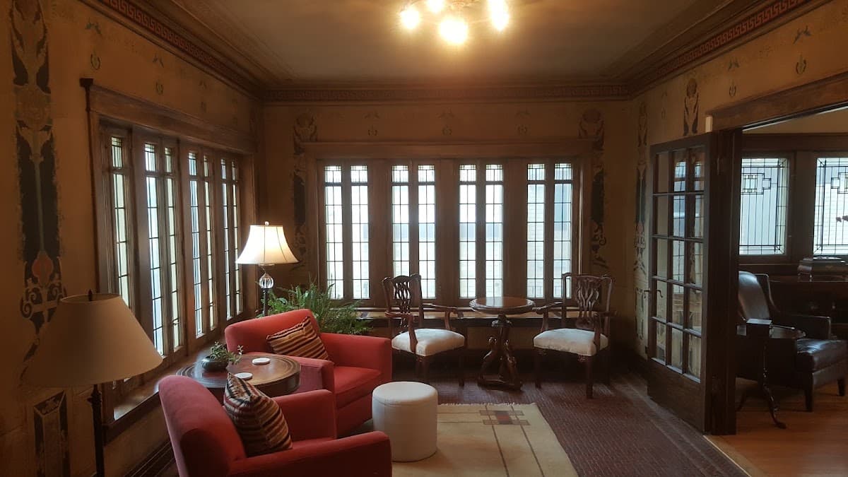 Lang House Chicago, Holiday Home in Rogers Park