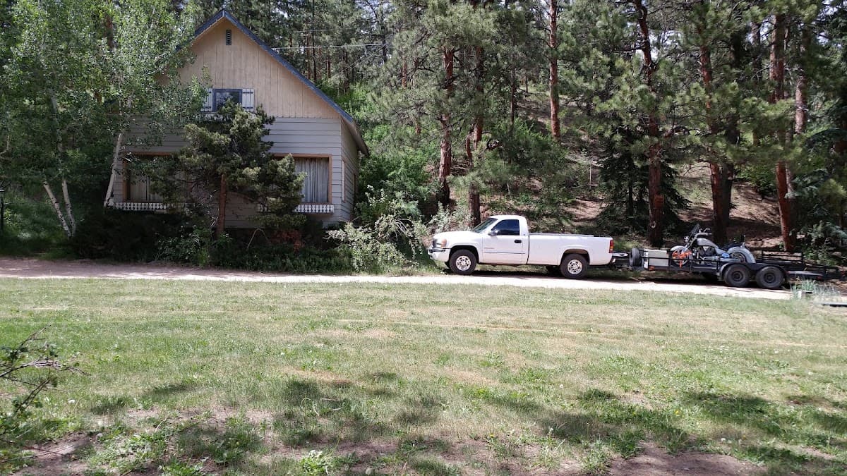 Bauer's Spruce Island Chalets, Holiday Home in Evergreen