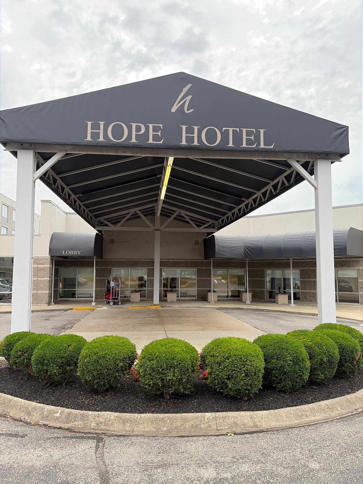 Hope Hotel & Richard C. Holbrooke Conference Center, Hotel in Wright-Patterson AFB