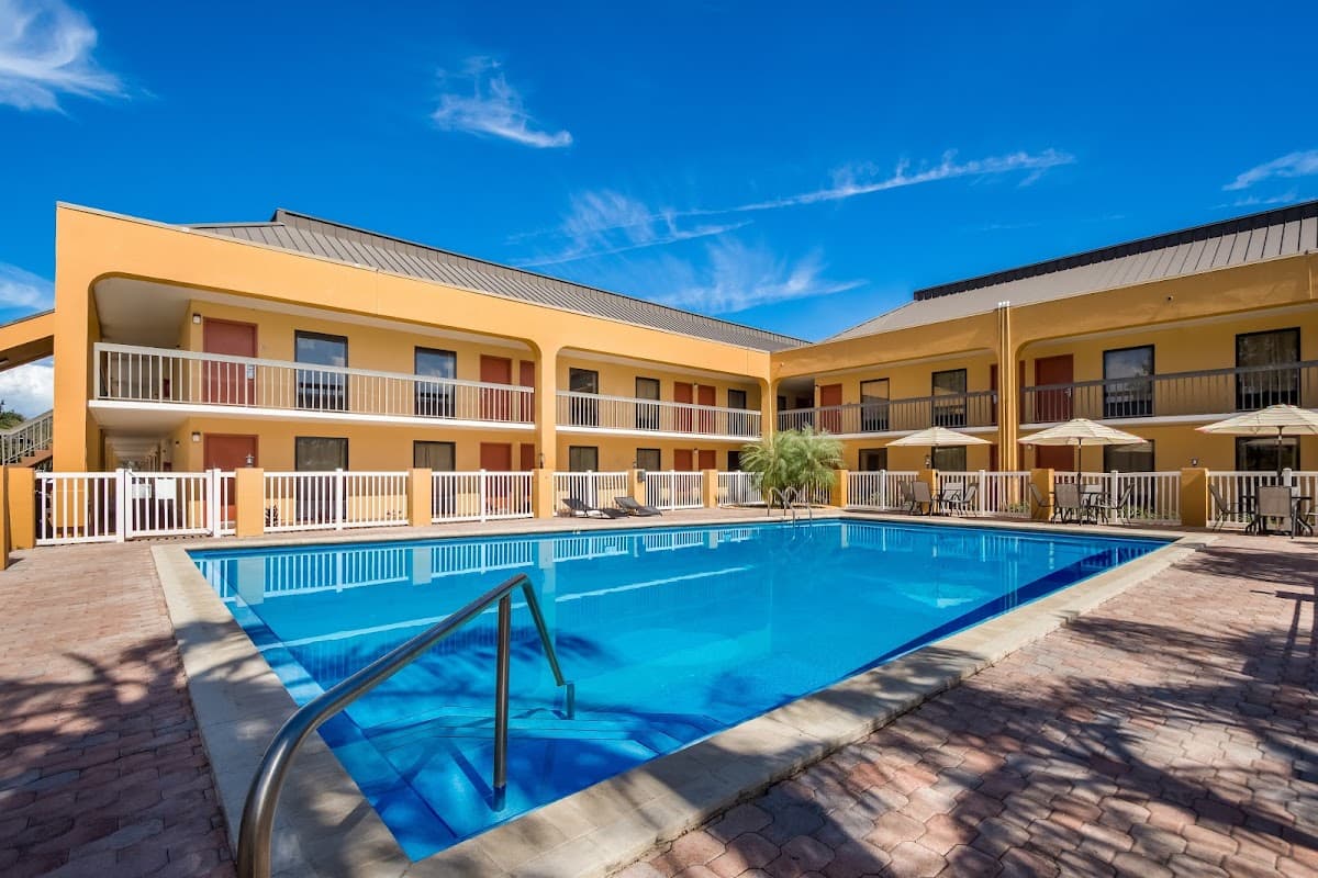 SureStay by Best Western St. Pete Clearwater Airport, Hotel in Feather Sound