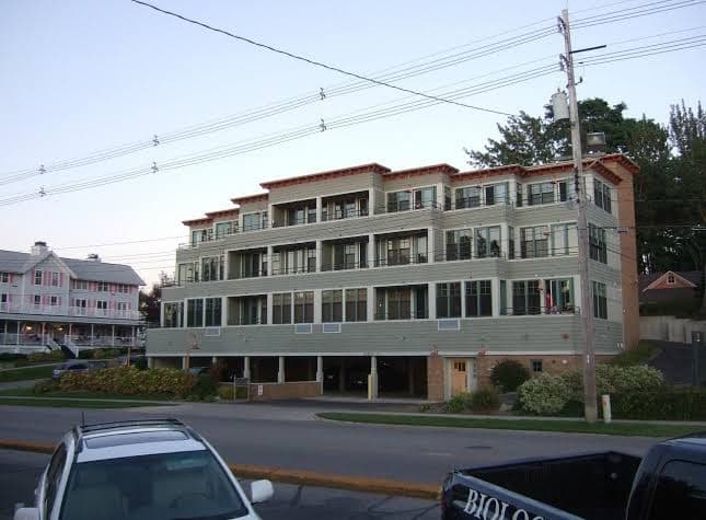 Brezza Di Lago Hotel and Suites, Hotel in Grand Haven