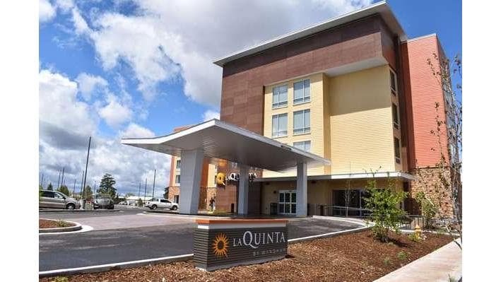 La Quinta Inn & Suites by Wyndham Flagstaff East I-40, Hotel in Flagstaff