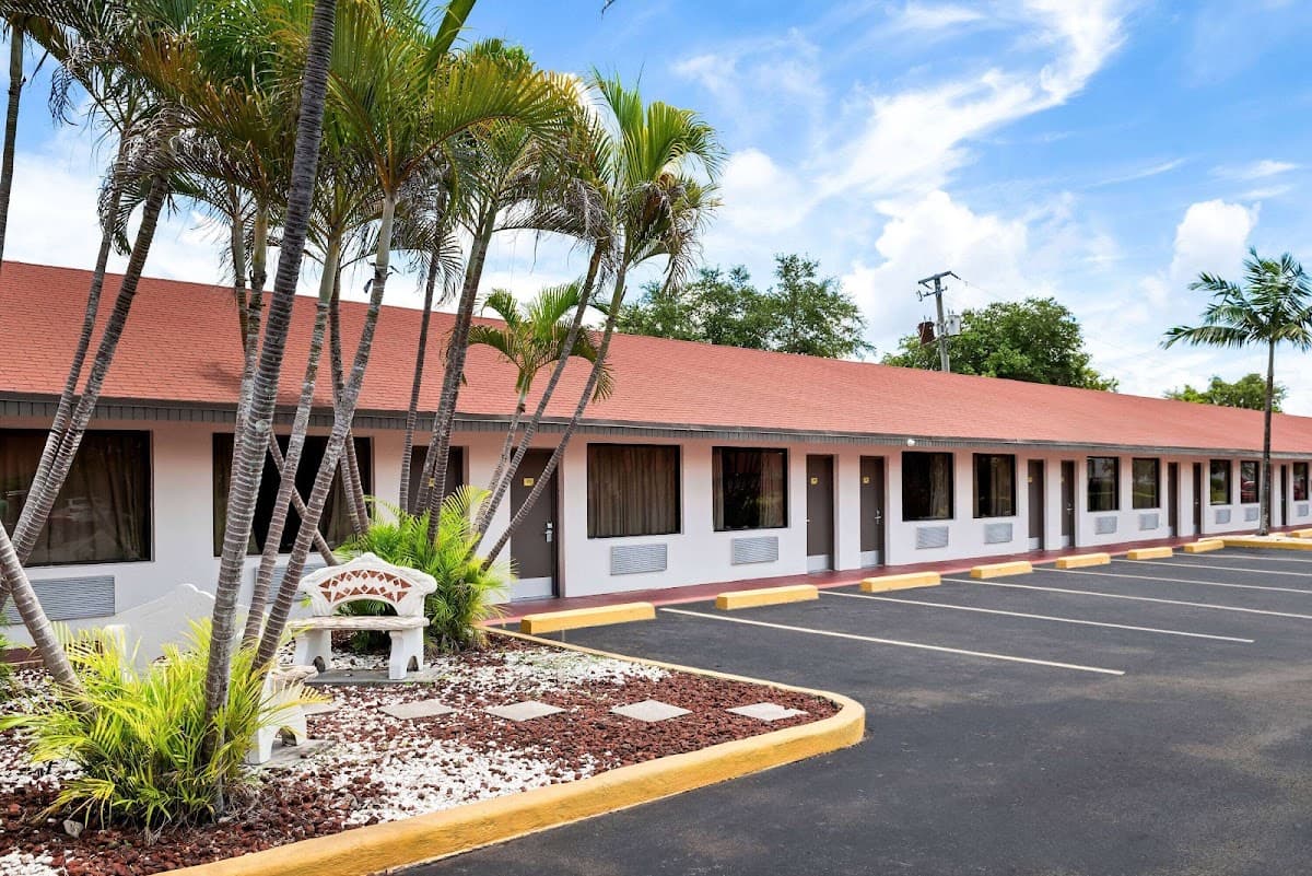 Super 8 by Wyndham Florida City/Gateway to Keys/Everglades, Hotel in Homestead