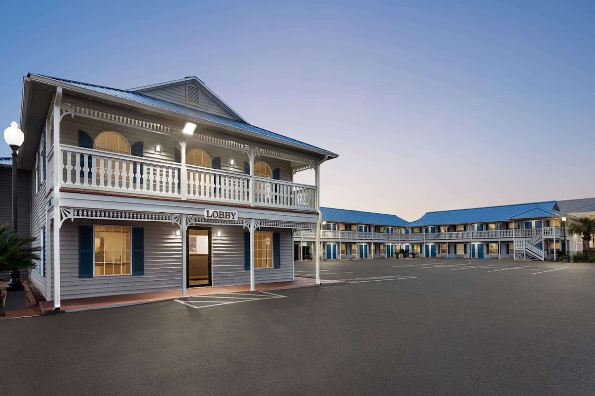 Super 8 by Wyndham Foley, Hotel in Foley