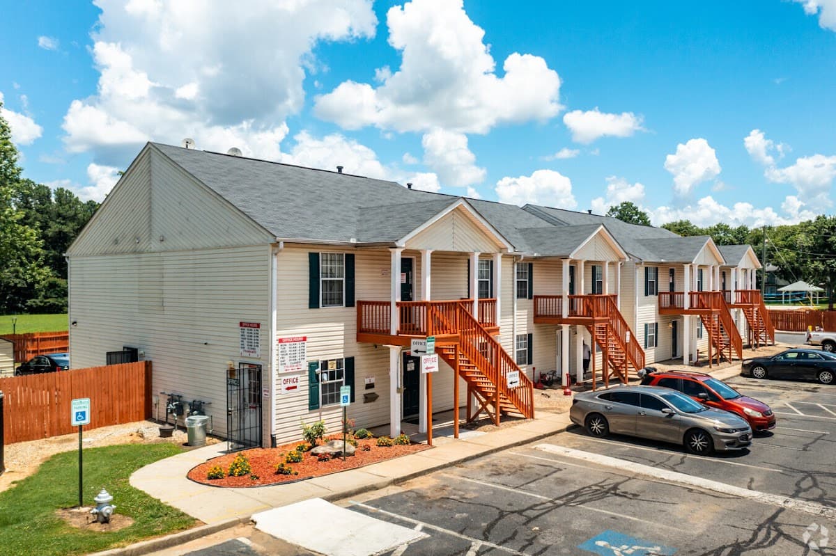 Pembrooke townhomes, Motel in Riverdale