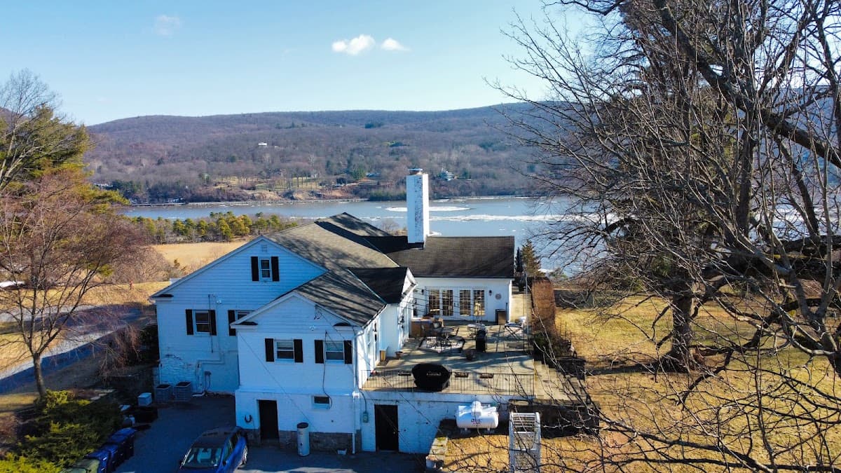 Cragston, Bed & Breakfast in Highland Falls