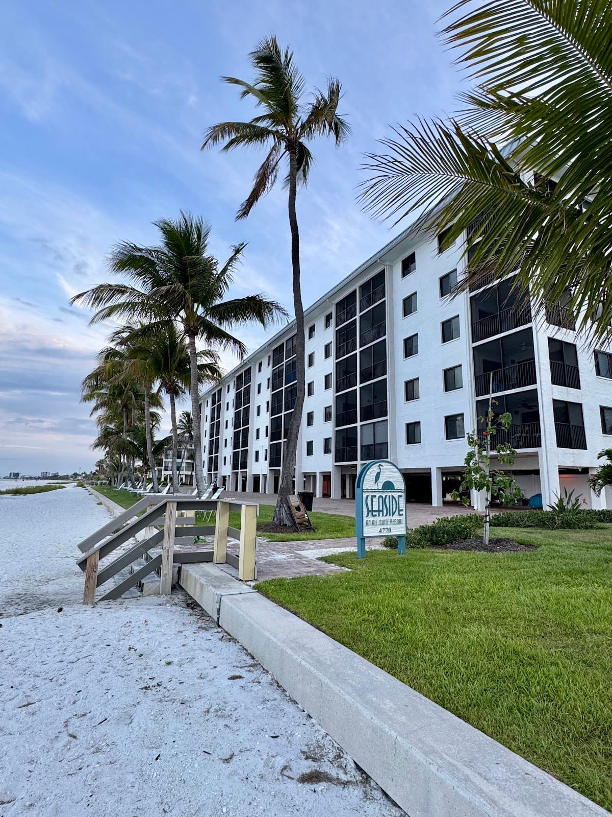 Seaside Resort, Resort in Fort Myers Beach