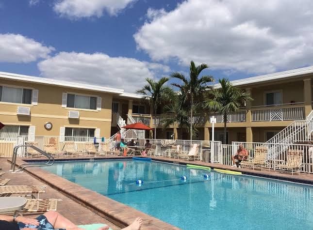 Sandcastle Beach Club, Resort in Fort Myers Beach