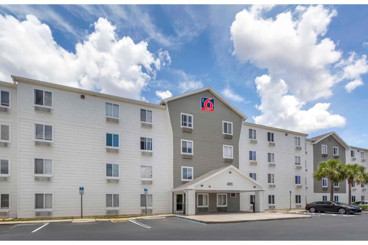 Studio 6 Extended Stay Fort Myers FL, Aparthotel in Fort Myers