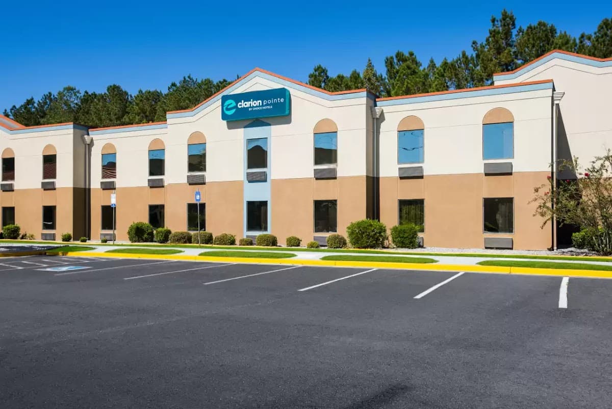 Clarion Pointe Hinesville near Fort Stewart, Hotel in Hinesville