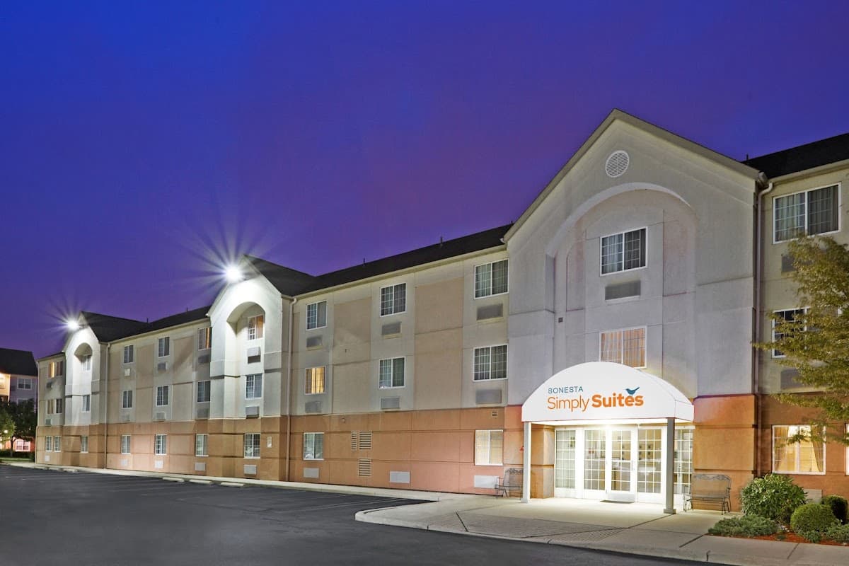Sonesta Simply Suites Somerset, Hotel in Franklin Center