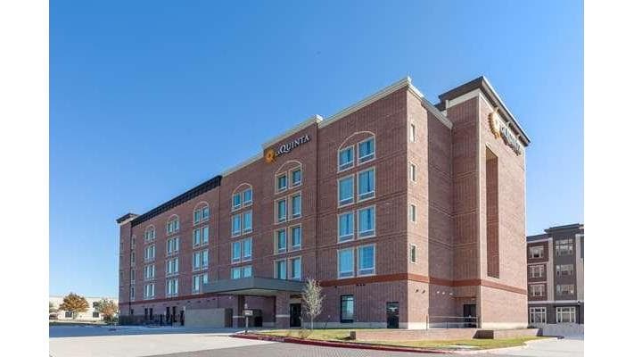 La Quinta Inn & Suites by Wyndham Dallas - Frisco Stadium, Hotel in Frisco