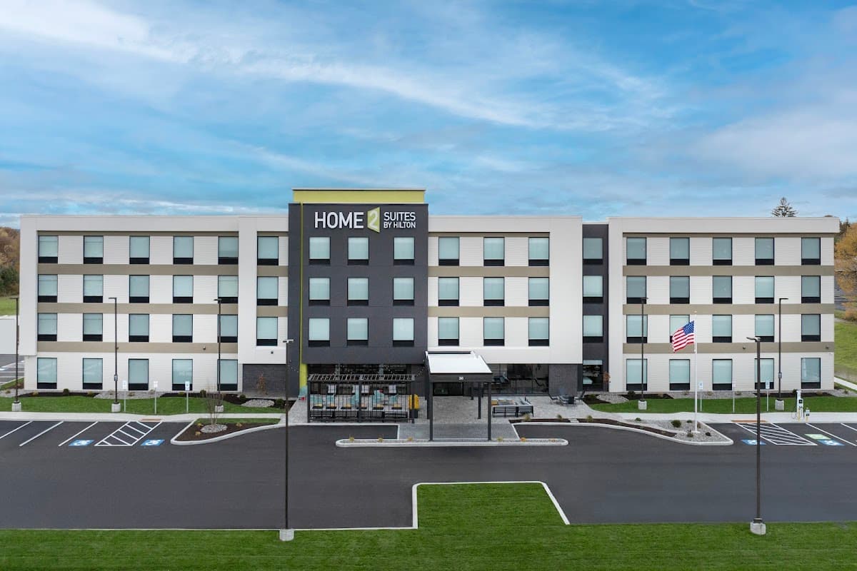 Home2 Suites by Hilton Syracuse Liverpool Airport Area, Hotel in Galeville