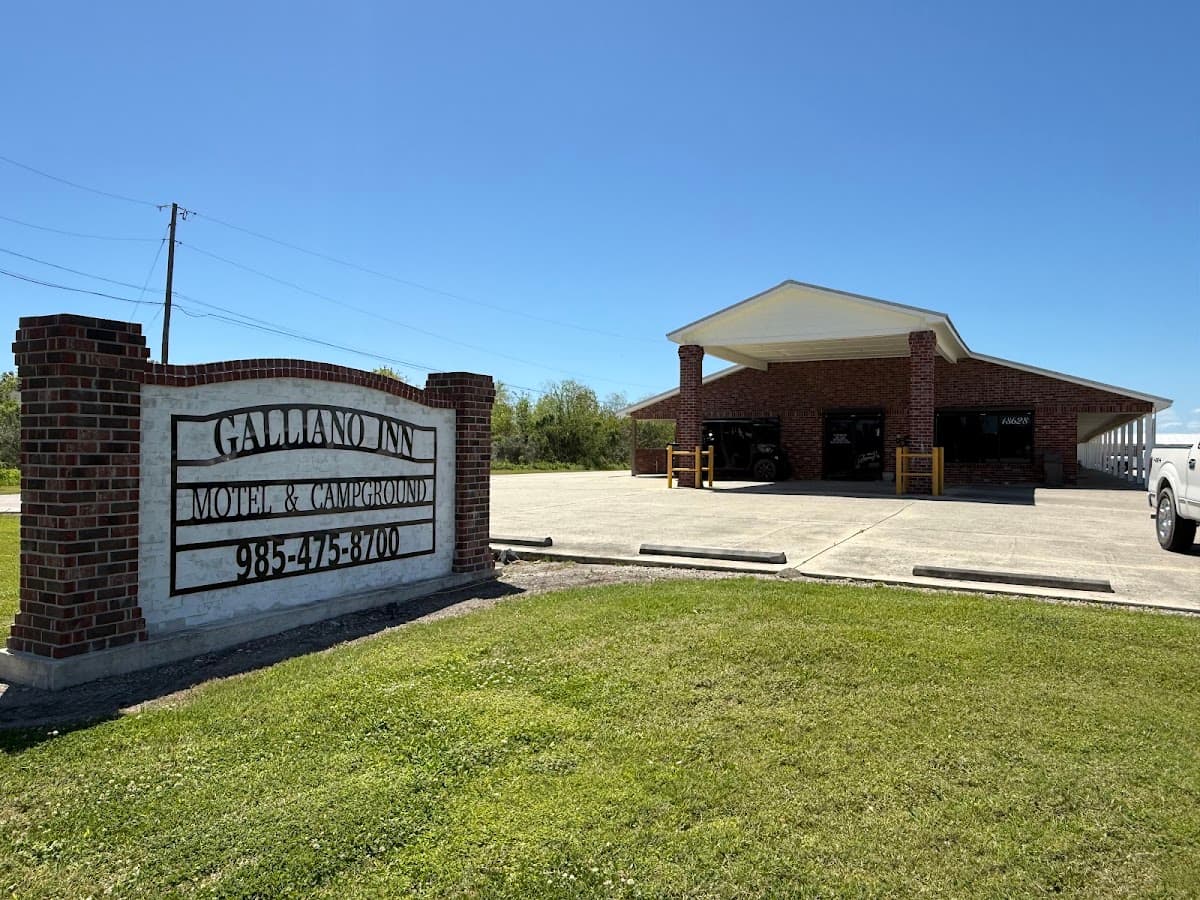 Galliano Inn Motel & Campground, Motel in Galliano