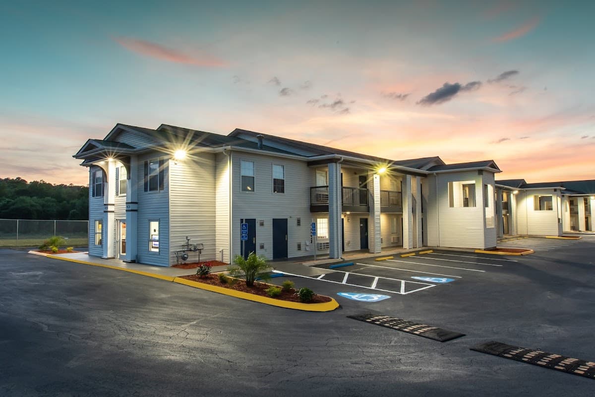 Motel 6 Greenville, SC - I-85 Near Downtown, Hotel in Gantt