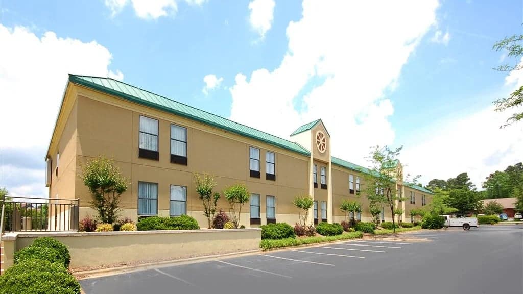 Best Western Plus Edison Inn, Hotel in Garner