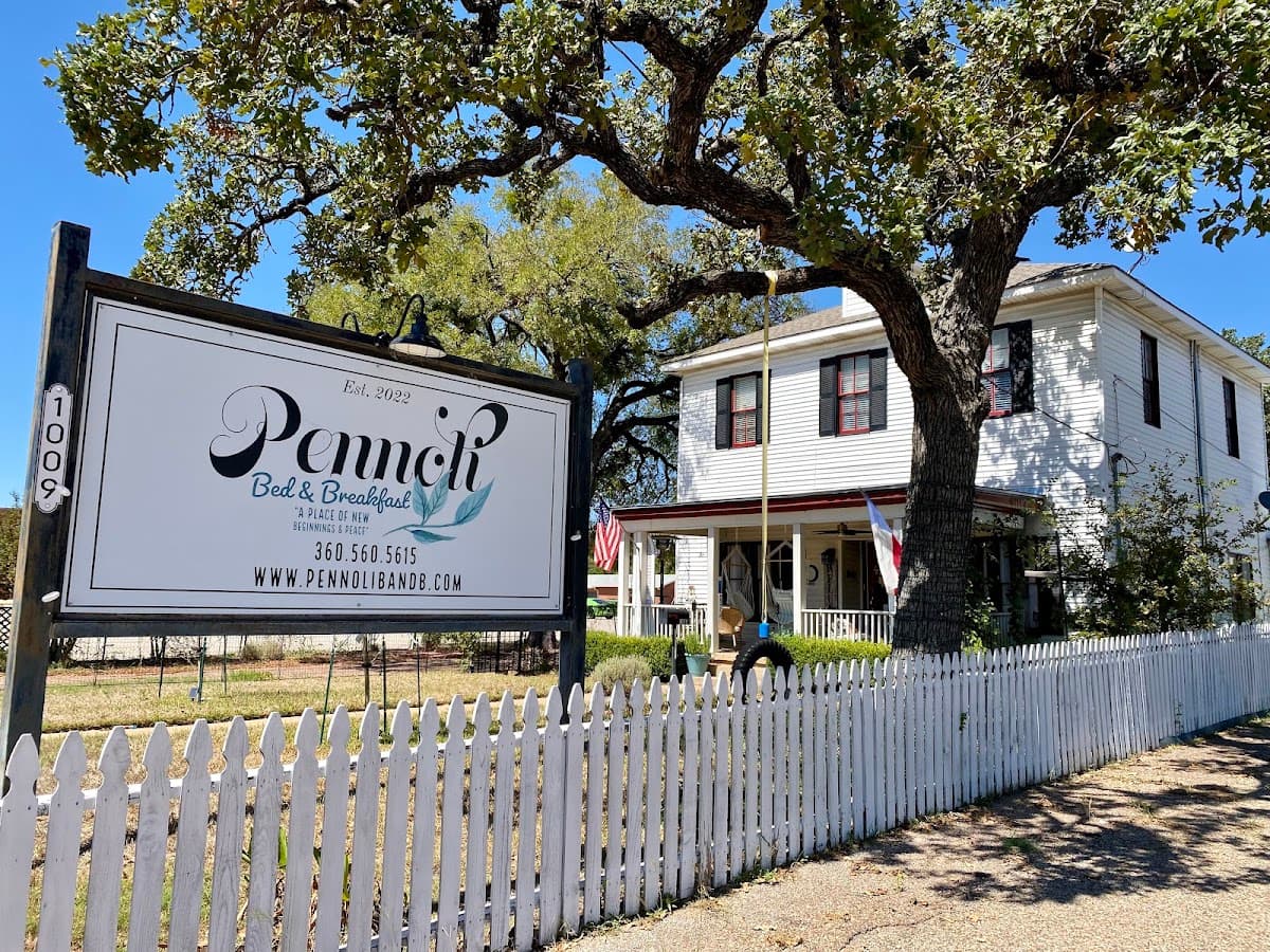 Pennoli Bed & Breakfast, LLC, Bed & Breakfast in Gatesville