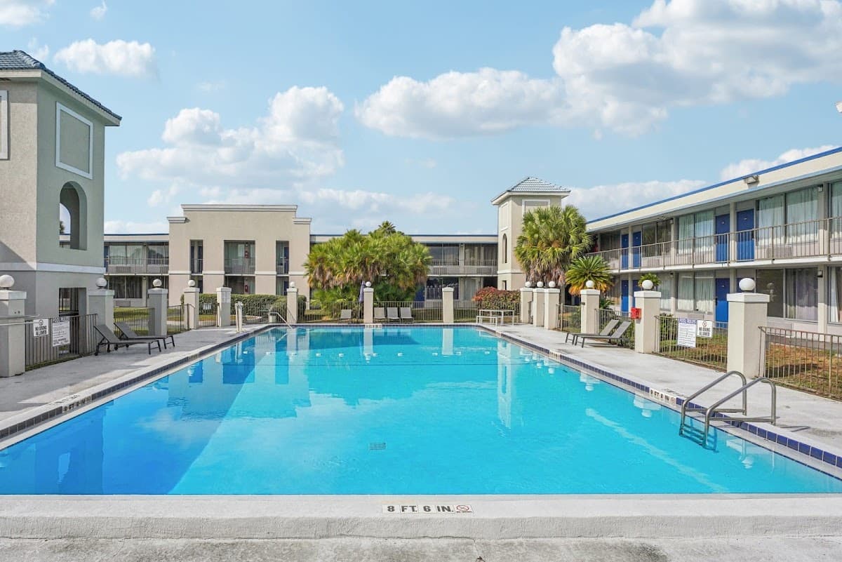 Stayable Lakeland, Aparthotel in Gibsonia