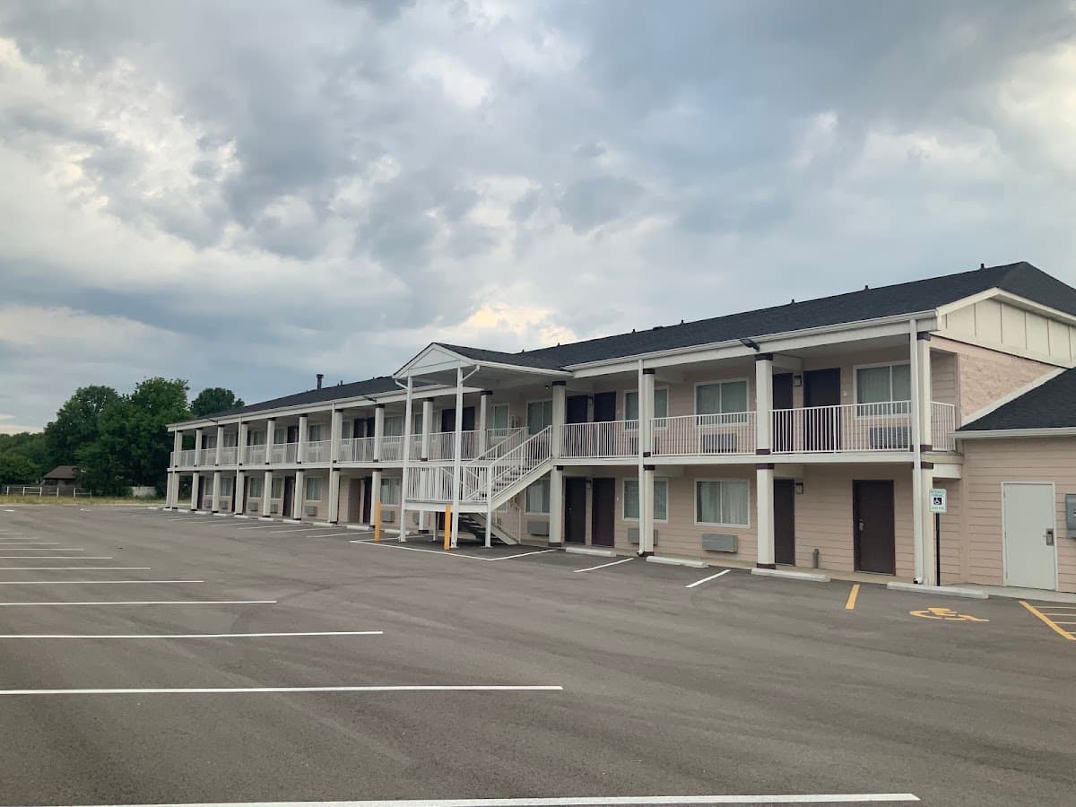 Days Inn by Wyndham Troy IL, Hotel in Glen Carbon