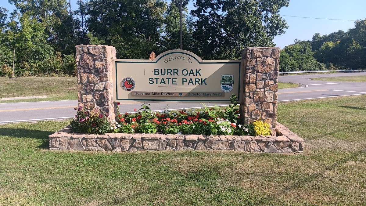 Burr Oak Lodge, Hotel in Glouster