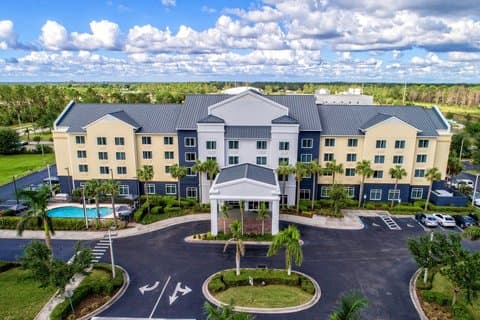 Fairfield by Marriott Inn & Suites Naples, Hotel in Golden Gate