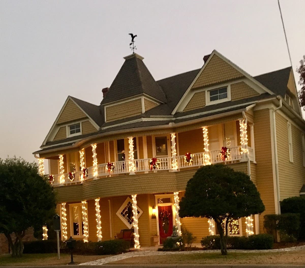 Captain’s House On The Lake, Bed & Breakfast in Granbury