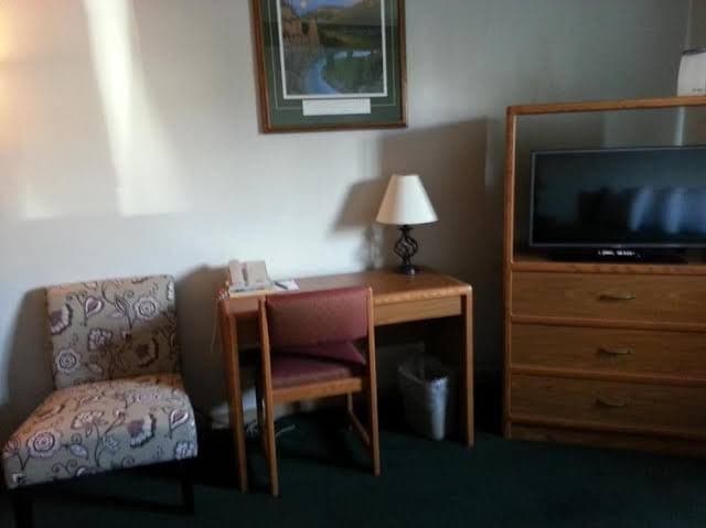 Mid Town Motel - Queen Room, Motel in Great Falls