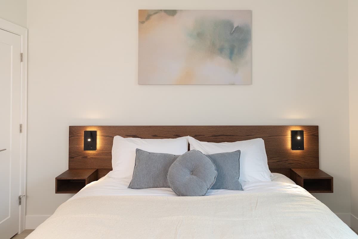 Boardwalk Suites & Residences by Kasa, Hotel in Traverse City